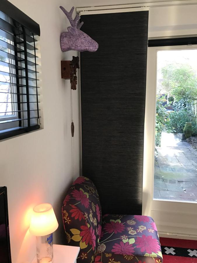 Boutique Hide & Seek, Bed & Beach Bed and Breakfast Haag Exteriör bild