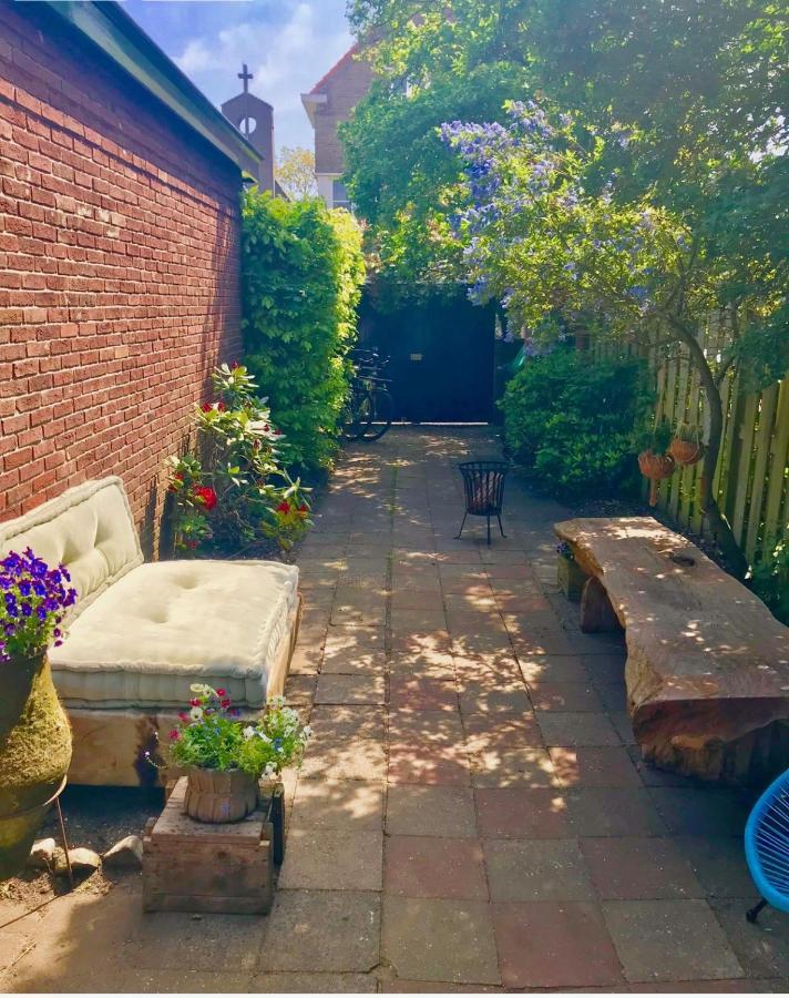 Boutique Hide & Seek, Bed & Beach Bed and Breakfast Haag Exteriör bild